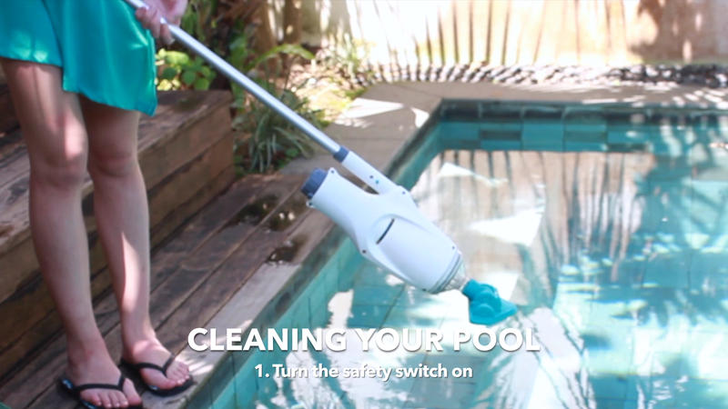 Load image into Gallery viewer, Kokido Telsa 05™ Your best pool cleaning essential.
