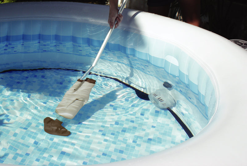 Load image into Gallery viewer, Boreal™ 05 Rechargeable Underwater Pool Vacuum Kit w/ Suction & Brush Head